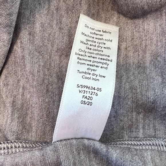 Athleta gray ruched short sleeve top size small - Picture 9 of 10
